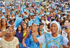 Procissão em homenagem a Santo Antônio reunirá milhares de fiéis neste domingo 