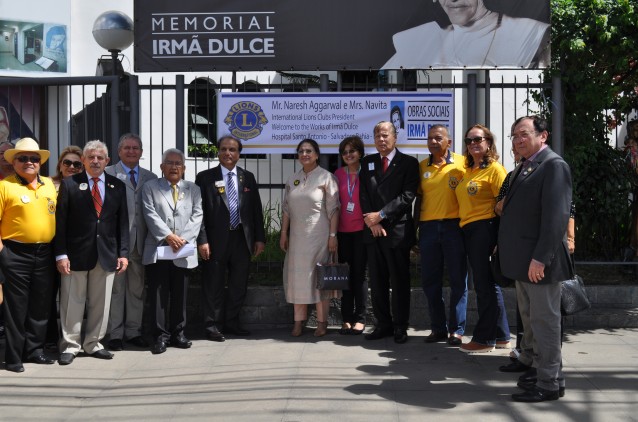 Obras Irmã Dulce recebem visita do presidente  do Lions Clubs International 