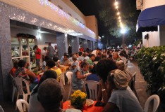 Pacientes, moradores e voluntários se reúnem para a tradicional Ceia de Natal de Irmã Dulce