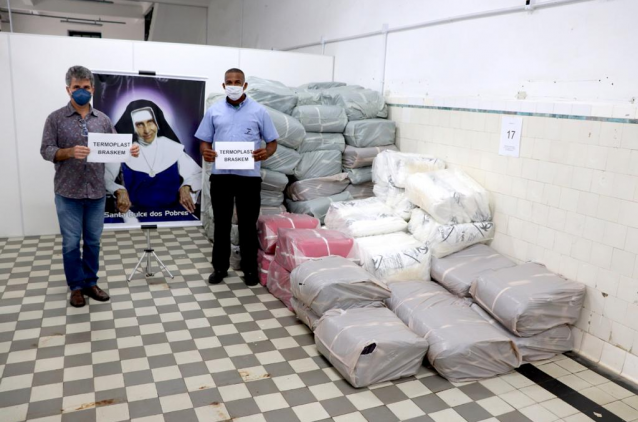 OSID recebe doação de sacos plásticos para resíduos hospitalares