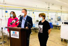 Governador alerta para combate à pandemia e agradece à OSID durante visita ao hospital de campanha