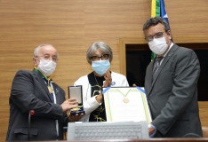 Assembleia Legislativa de Sergipe homenageia Santa Dulce e sua obra de caridade