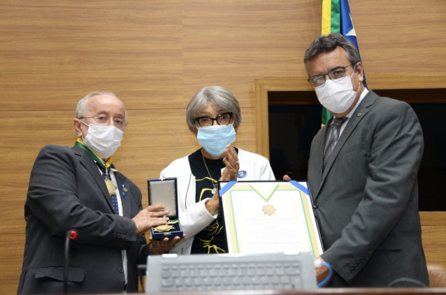 Assembleia Legislativa de Sergipe homenageia Santa Dulce e sua obra de caridade