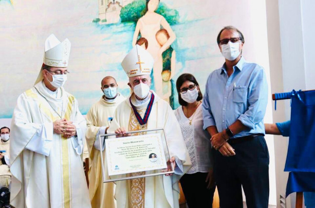 Dom Murilo recebe o título de Sócio Honorário da OSID Dom Murilo recebe o título de Sócio Honorário da OSID