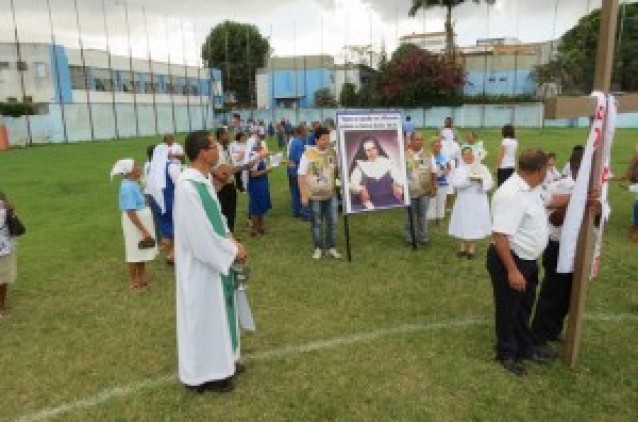 Governador desapropria campo de futebol do Sesi