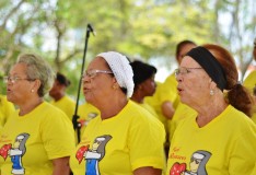 Evento na Praça Irmã Dulce leva música e orientações de saúde para os idosos