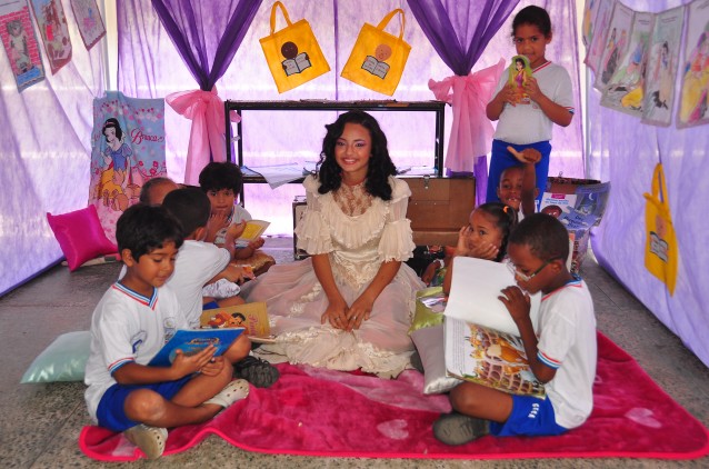 Centro Educacional Santo Antônio promove Tenda Literária Centro Educacional Santo Antônio promove Tenda Literária