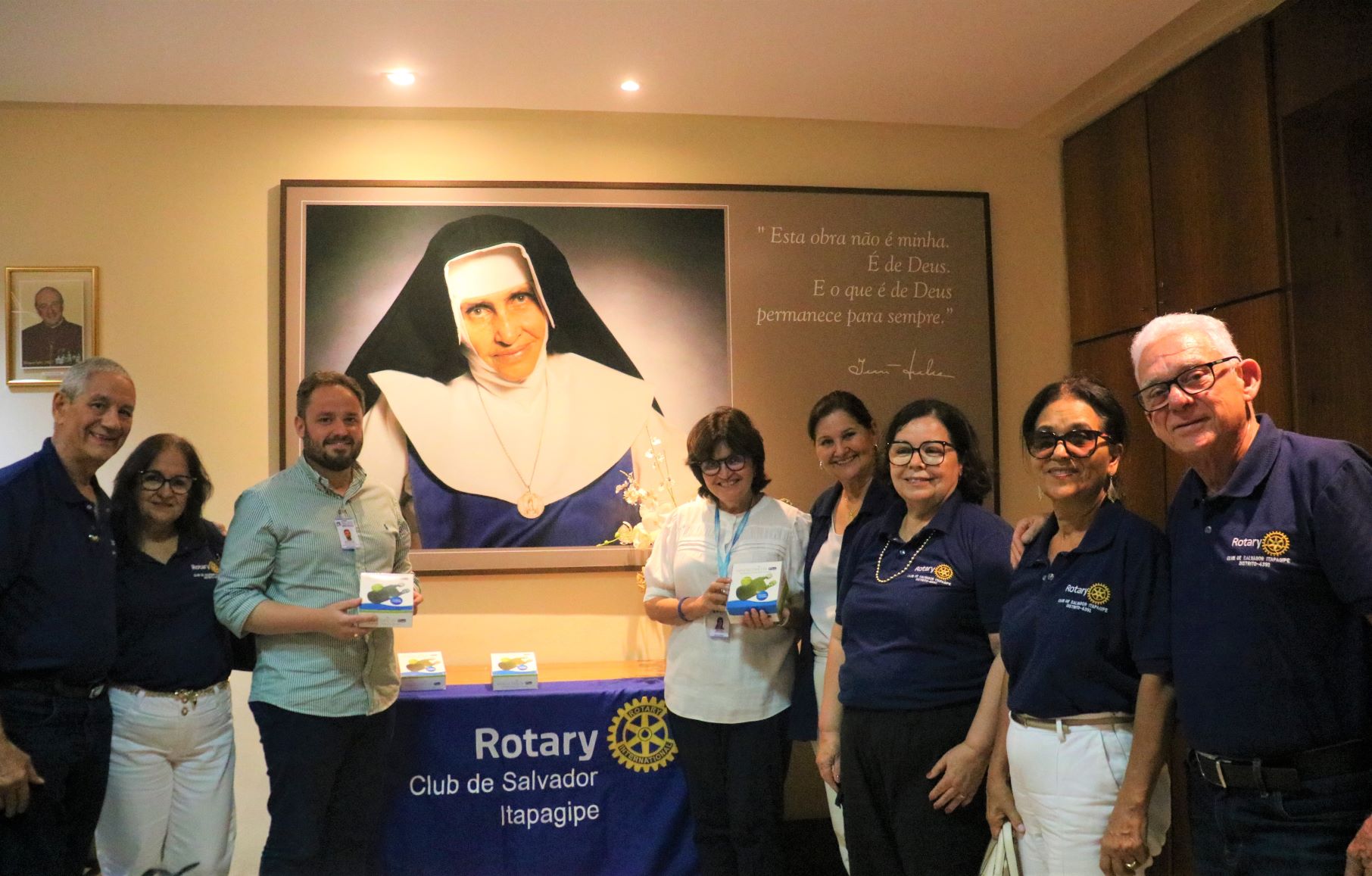 Rotary Club de Salvador faz doação de venoscópios para a OSID